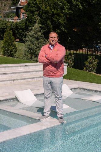 mobile - carousel-hero-element image-2