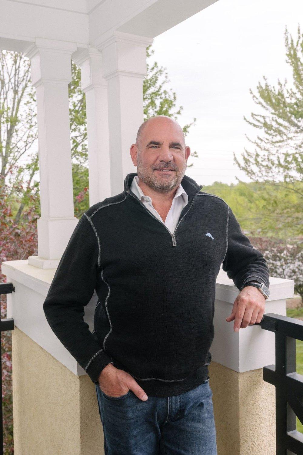 carousel-hero-element image-16