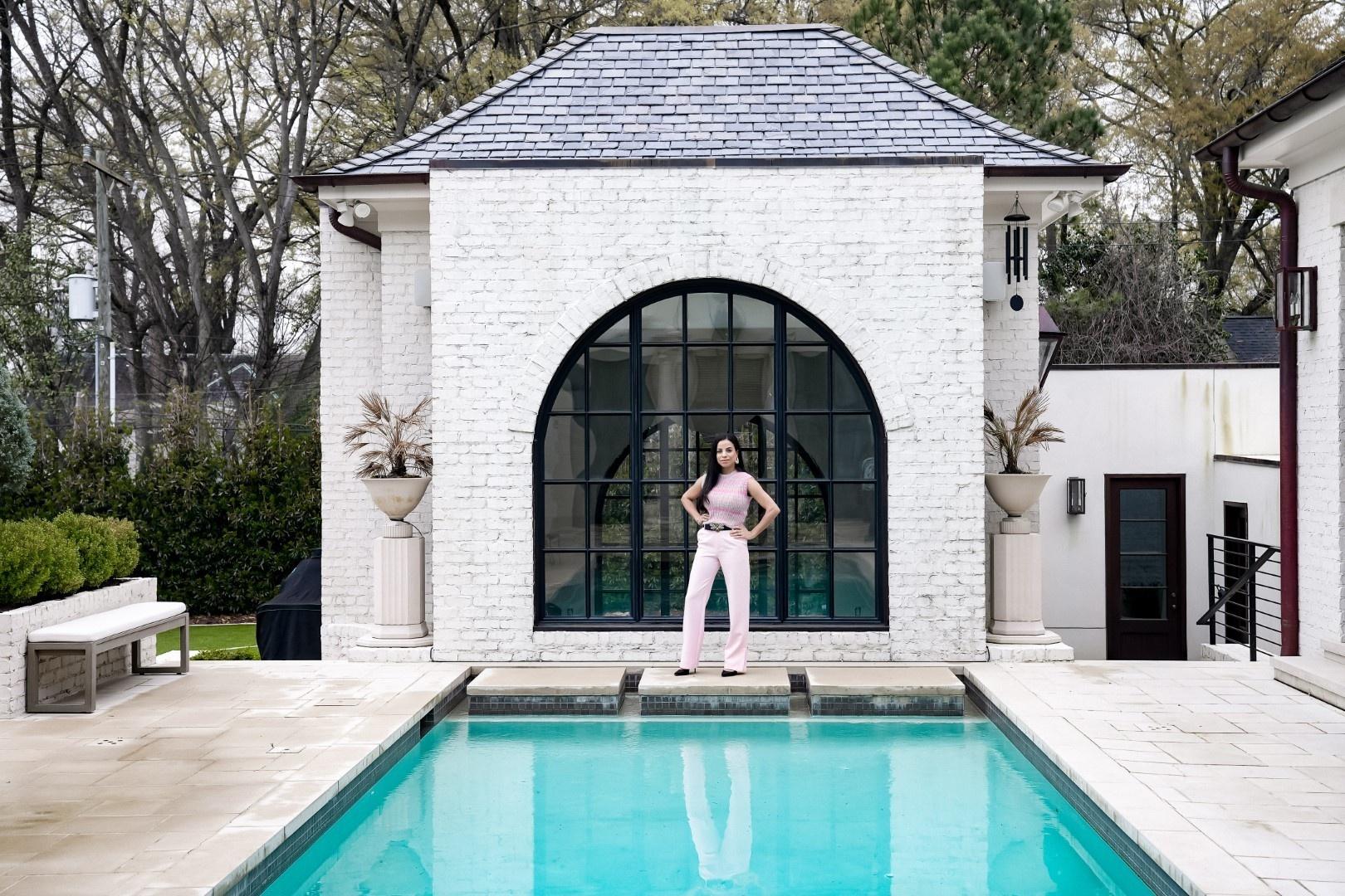 carousel-hero-element image-2