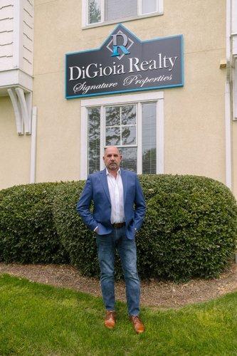 mobile - carousel-hero-element image-15