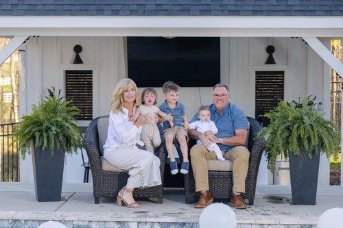 mobile - carousel-hero-element image-4