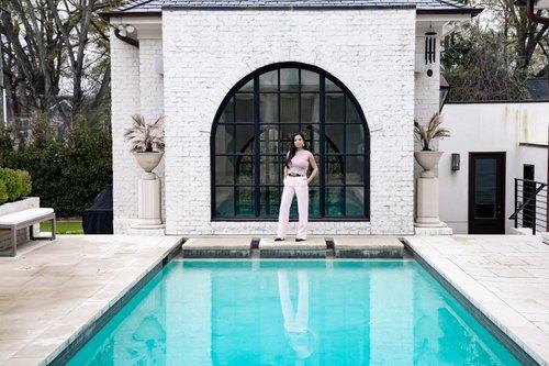 mobile - carousel-hero-element image-11